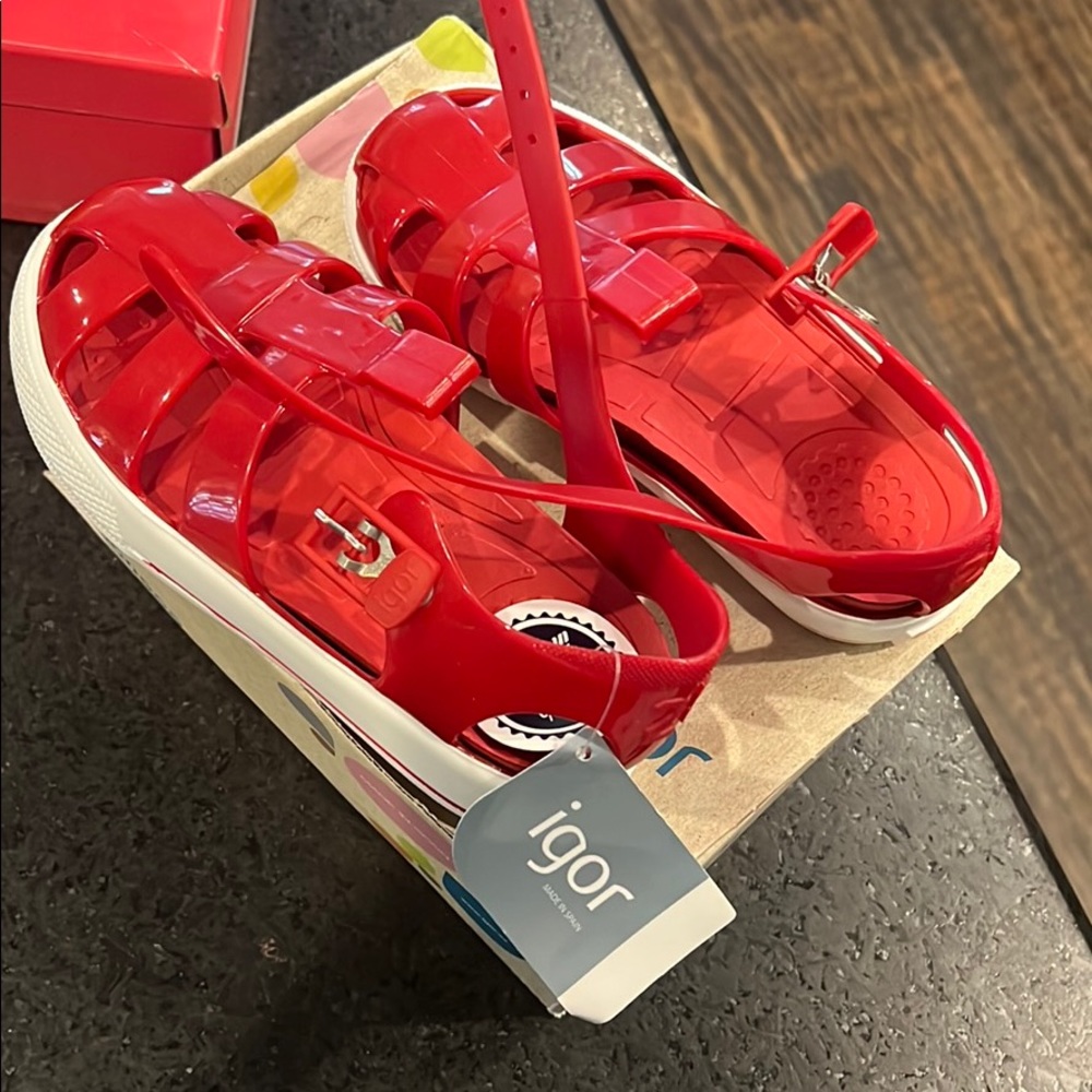 Little girls Igor jelly sandals in red